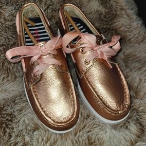 Sperry Top-sider Big kid slip-on casual boat shoes.